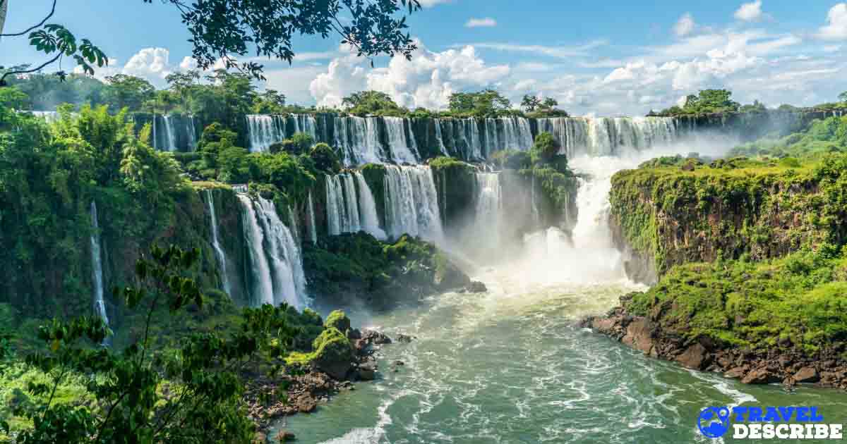 Best time to visit Iguazu Falls in Brazil